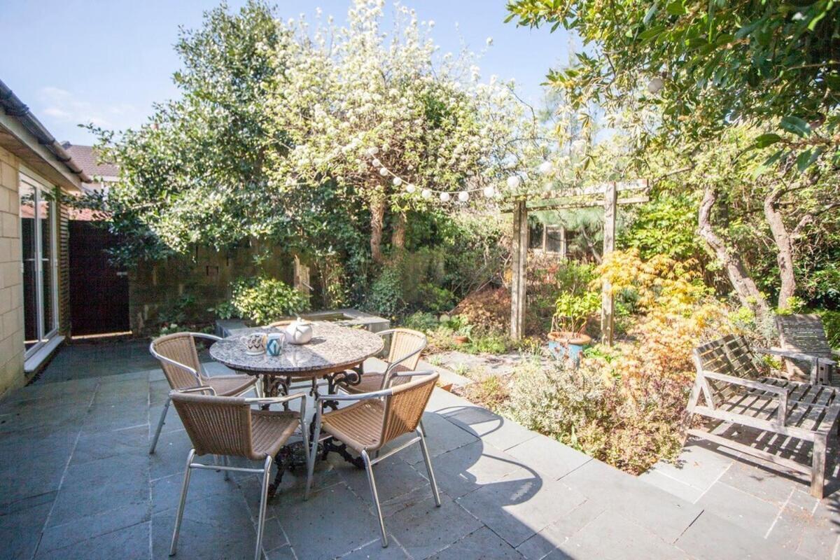 ※ Relaxing Home- Parking & Gorgeous Gardens Μπαθ Εξωτερικό φωτογραφία